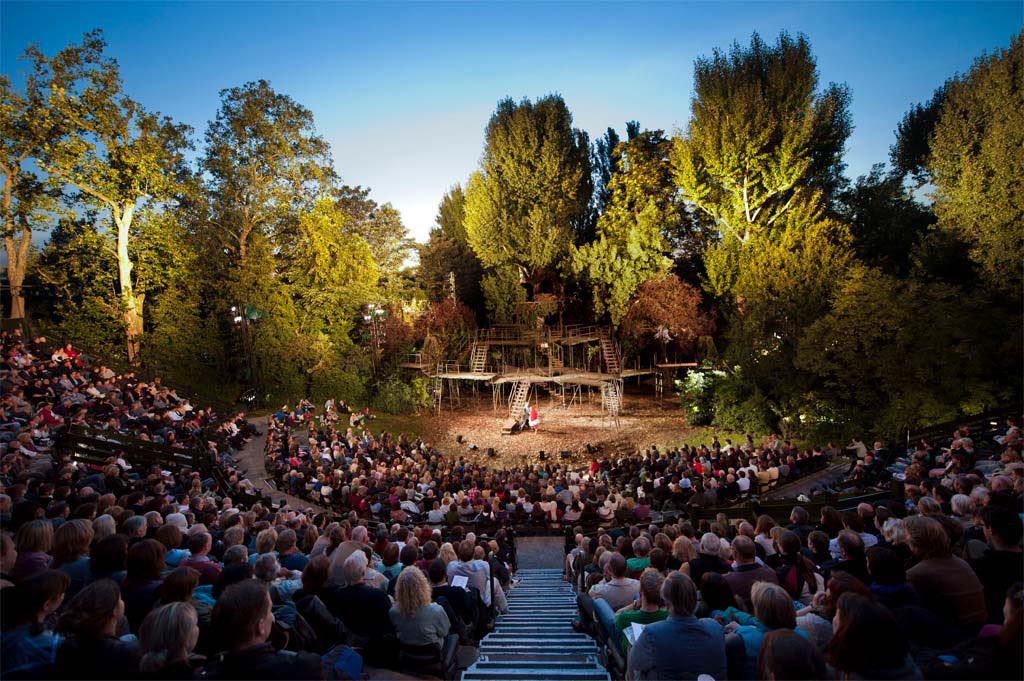 alicescamden's tweet image. 2 months till asha plays here…