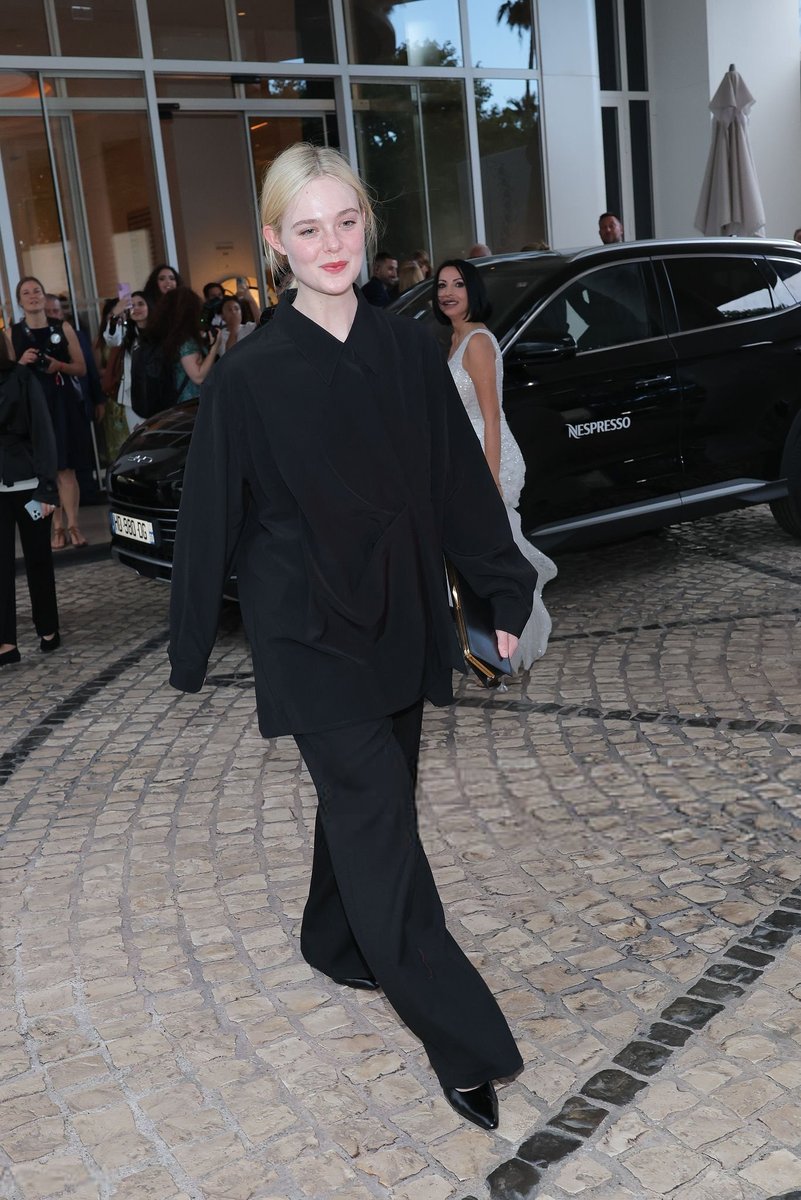 anndemeuleprada's tweet image. 