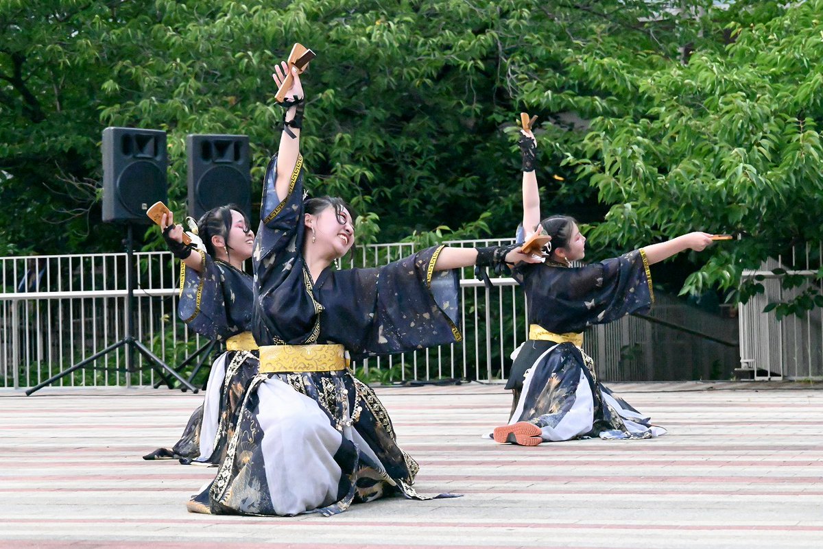 44982441shimu's tweet image. 能代市役所さくら庭   
夏だ！ビアガーデン屋台村2025にて  

心響（みおと）　その２