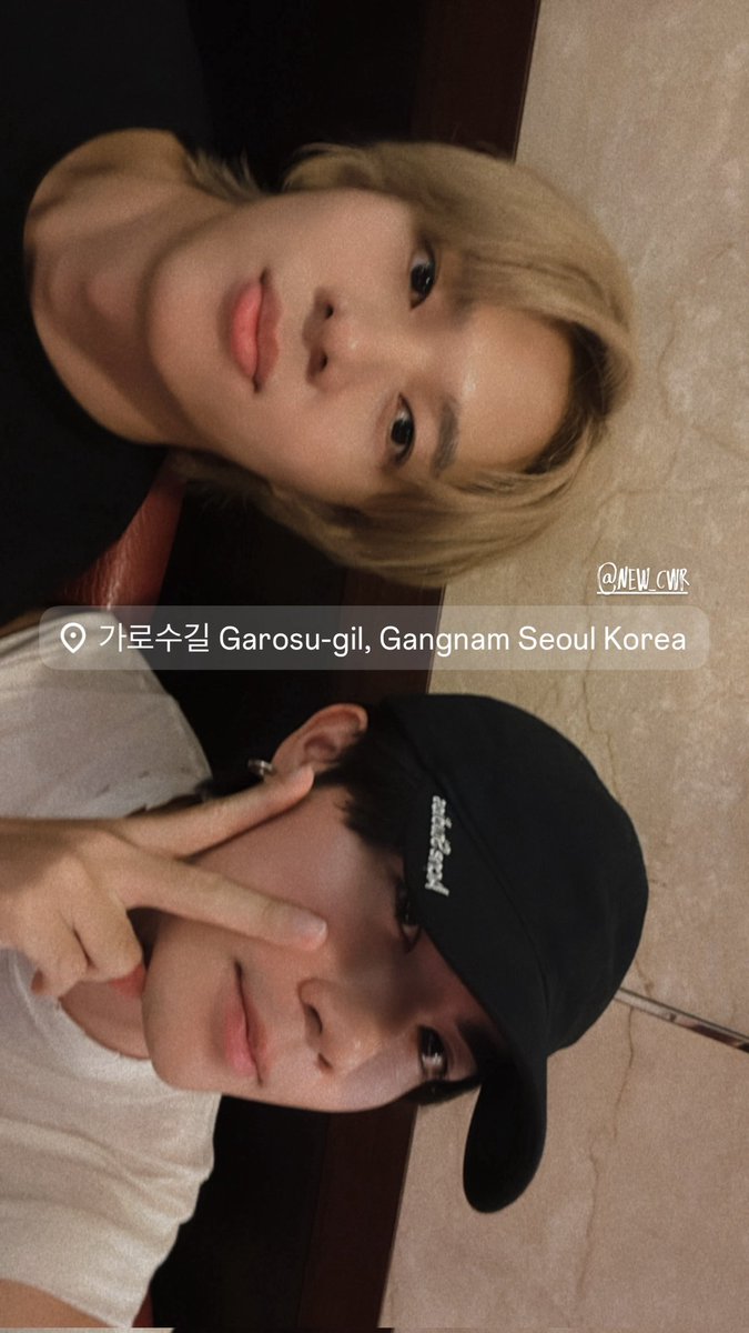 blueb0513's tweet image. 한국에서 마음껏 연애 하고 가렴!!!!
#ZeeUPUK 
#NuNew 
#ZeeNuNew
