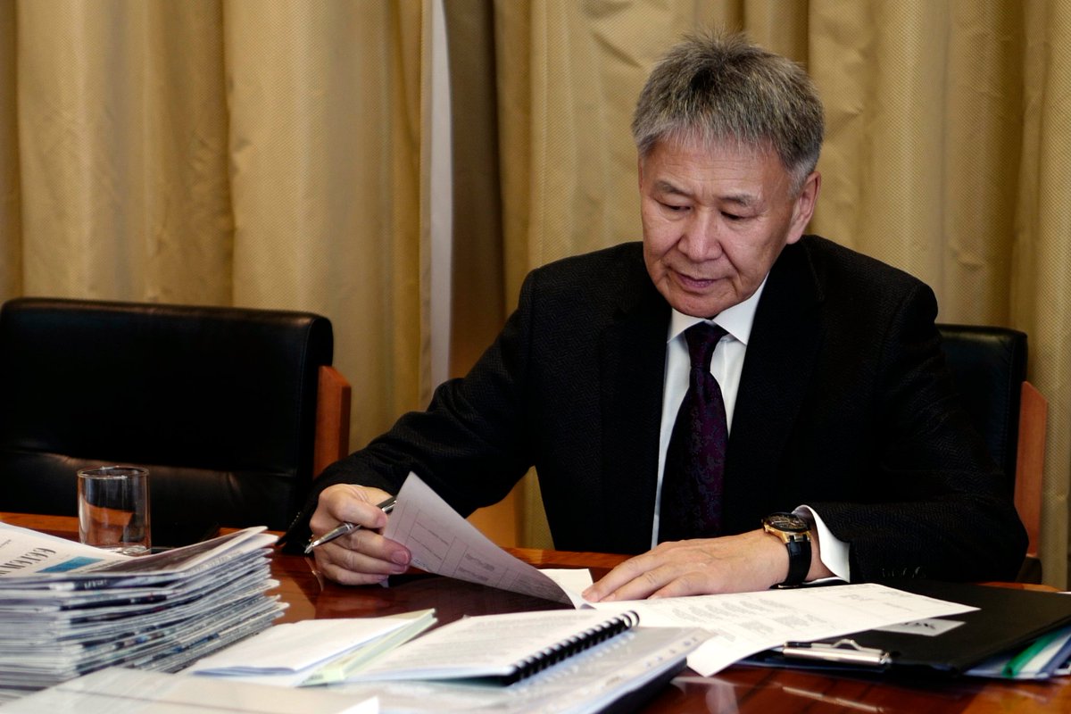 Б.Нямтайшир Ерөнхийлөгчид нэр дэвшиж магадгүй

sonin.mn/newsDetail/116…