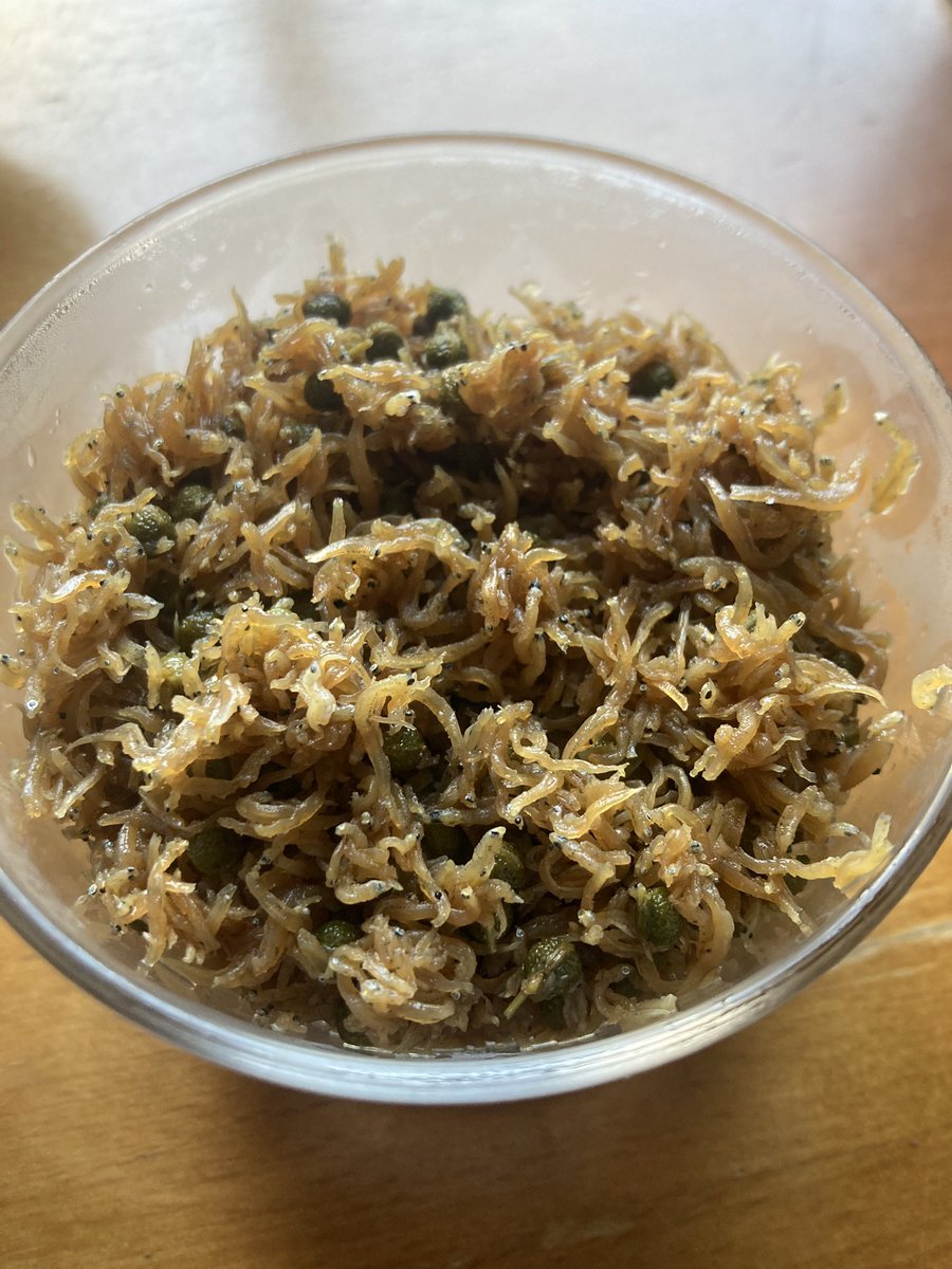 naokimoonstep's tweet image. 帰宅！ジンコ様が切り干し大根の煮物とちりめんジャコと山椒の佃煮作ってくれてた！

#ジンコ飯🤗