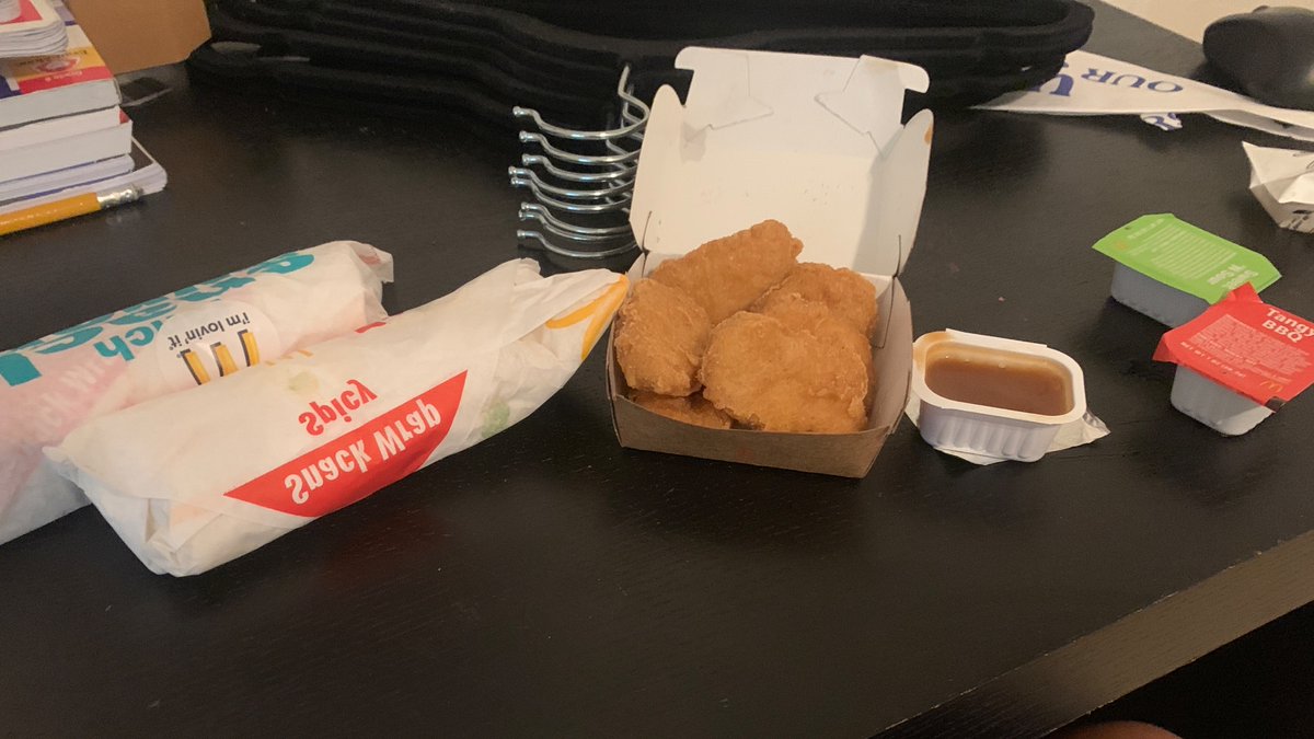 BurryThings's tweet image. We eatin GOOD tonight