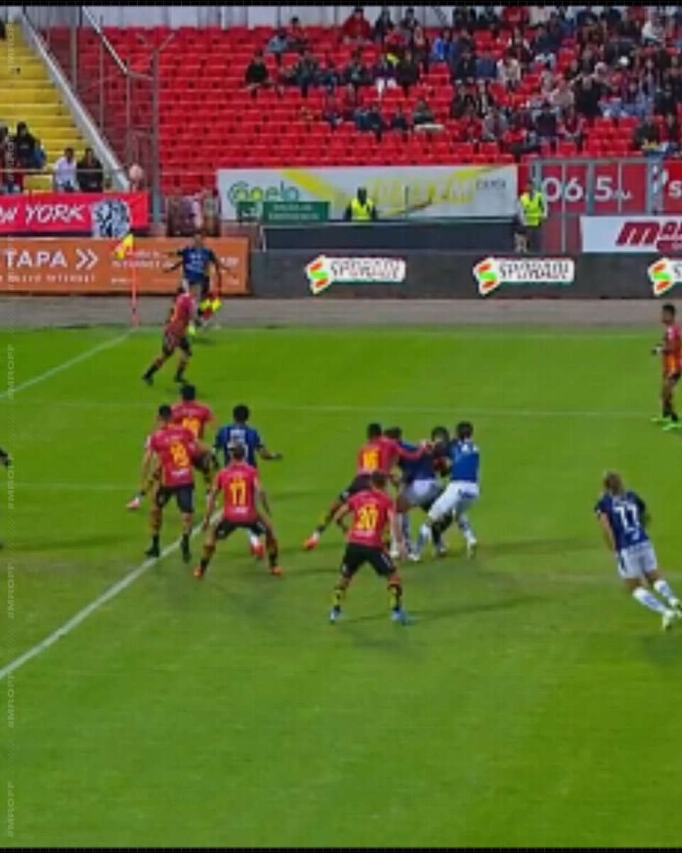 MrOFFSIDER's tweet image. ¿Cómo diablos se tragaron ese penal el VAR y Guerrero? Insólito.