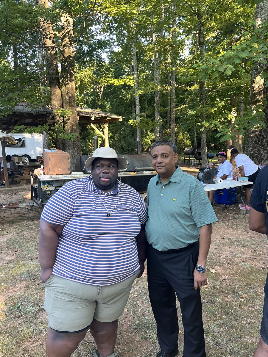 BrownforSC's tweet image. I was happy to attend the Stop the Violence Spartanburg coalition event this afternoon.
Over 400 people came out today to rally for this great cause!