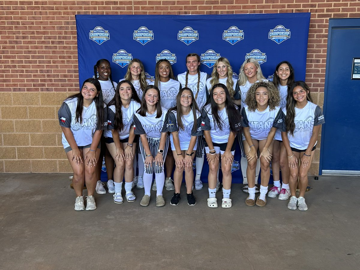 Our season ended with being in the top 25 at PGF! What an amazing group of girls I got to play with this summer and I’m going to miss our seniors so much! 
<a href="/dtitanssoftball/">titanssoftball</a> <a href="/MUSaintsSB/">Maryville Softball</a> <a href="/ChaninLuz/">Chanin Luz Billings</a> <a href="/Coach_Buettner/">Matt Buettner</a>