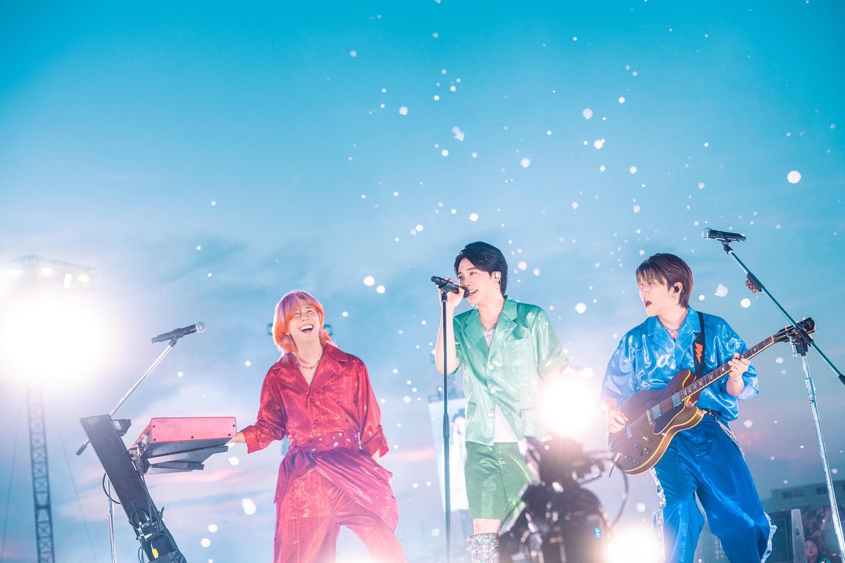 LittleBird_2024's tweet image. Mrs. GREEN APPLE 日本人アーティスト史上初となる、ライブフィルム&ドキュメンタリー2作同時公開!
littlebird.site/0728-apple/
撮影:田中聖太郎
#MrsGREENAPPLE #MGA_MAGICAL10YEARS
