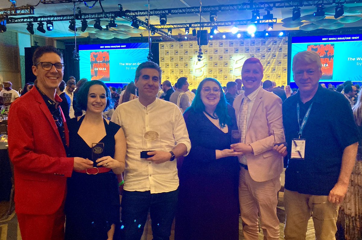 flycojoe's tweet image. Congrats to Jesus Marugan from Madrid Spain’s @Akira_Comics for receiving the @WillEisner Spirit of Comics Retailing Award. 

Photo here of the esteemed finalists. Great to share the event with you all!