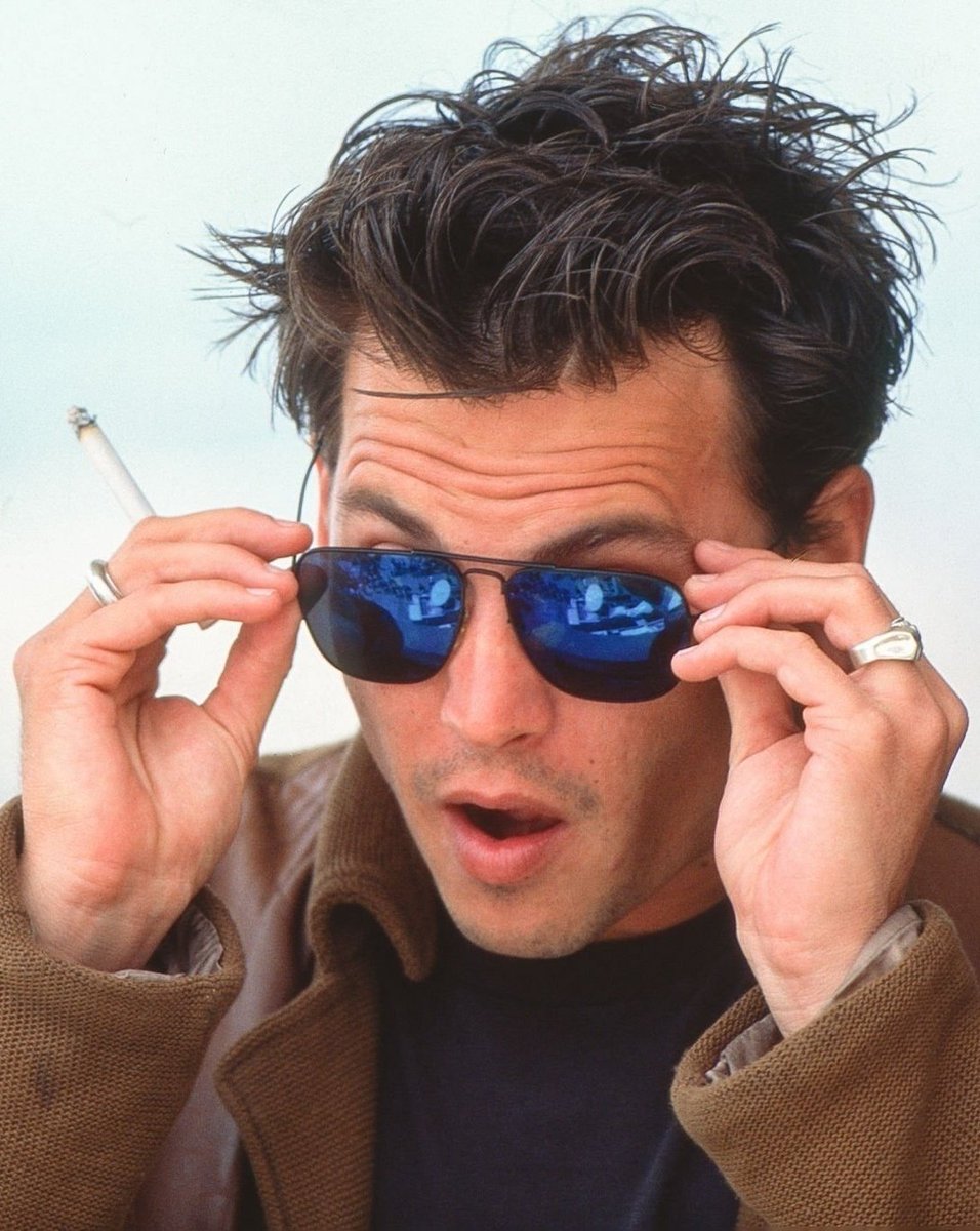 johnnydeppfiles's tweet image. Johnny Depp at the Cannes Film Festival, 1995