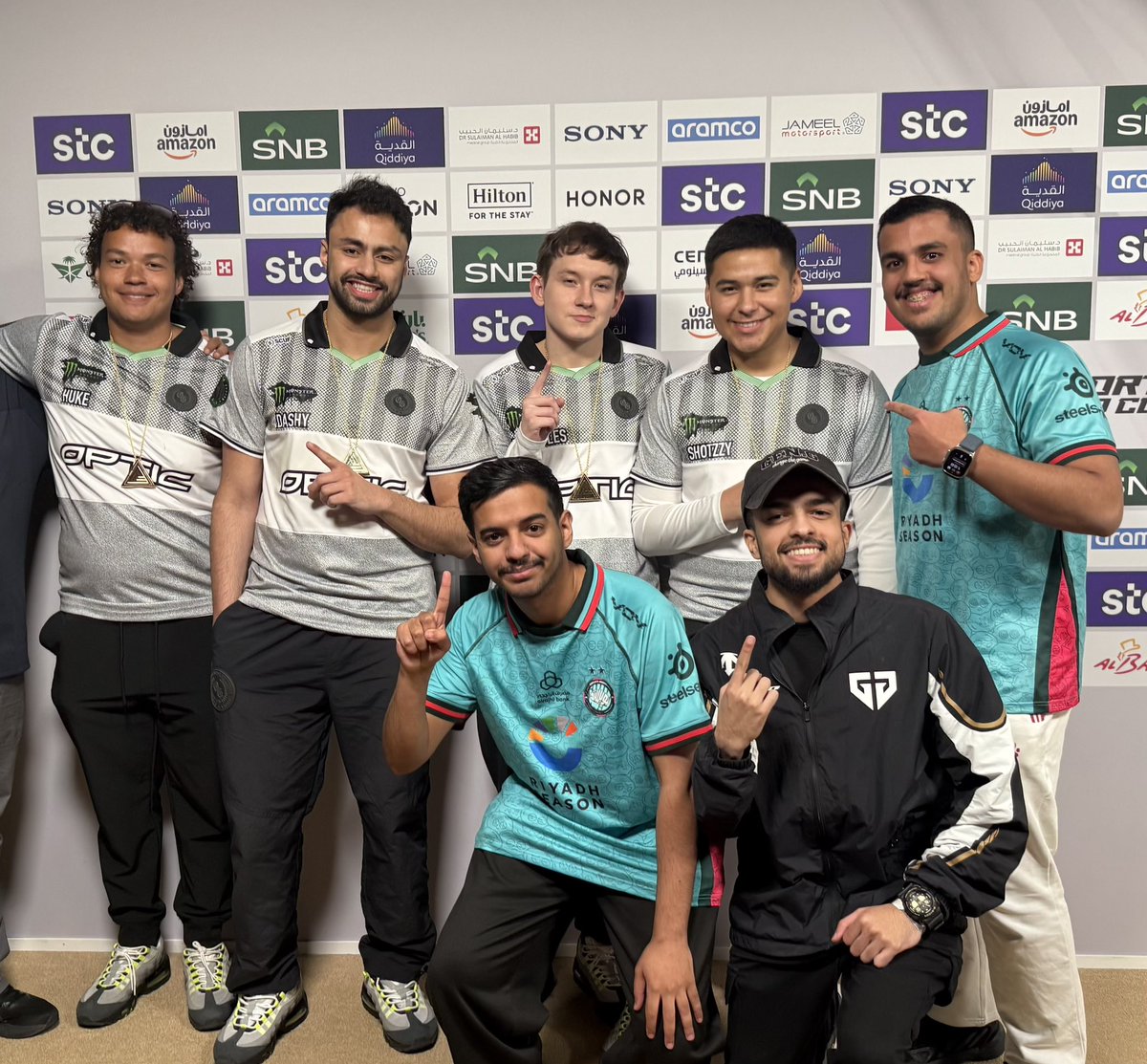 CHAMPIONS OF COD #EWC 
 <a href="/OpTic/">OpTic</a> 💚💚💚💚🏆🥇
