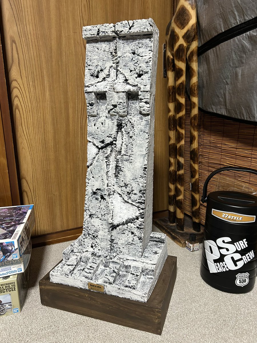 standstone6's tweet image. 宮崎メカ模型クラブ展示会にてこの壁を展示しました。
そこで色々アドバイスをもらったりお客さんの反応を見てそこで自分が感じた事もあり現在やり直してます😅
上手くいくかは わかりません😅