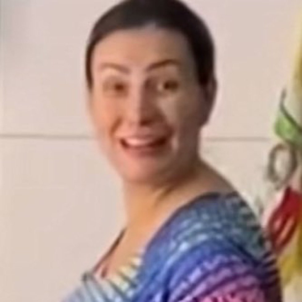 xbrenor's tweet image. yan virou a tulla luana de vargem grande só levantou da cama 2 vezes hoje
