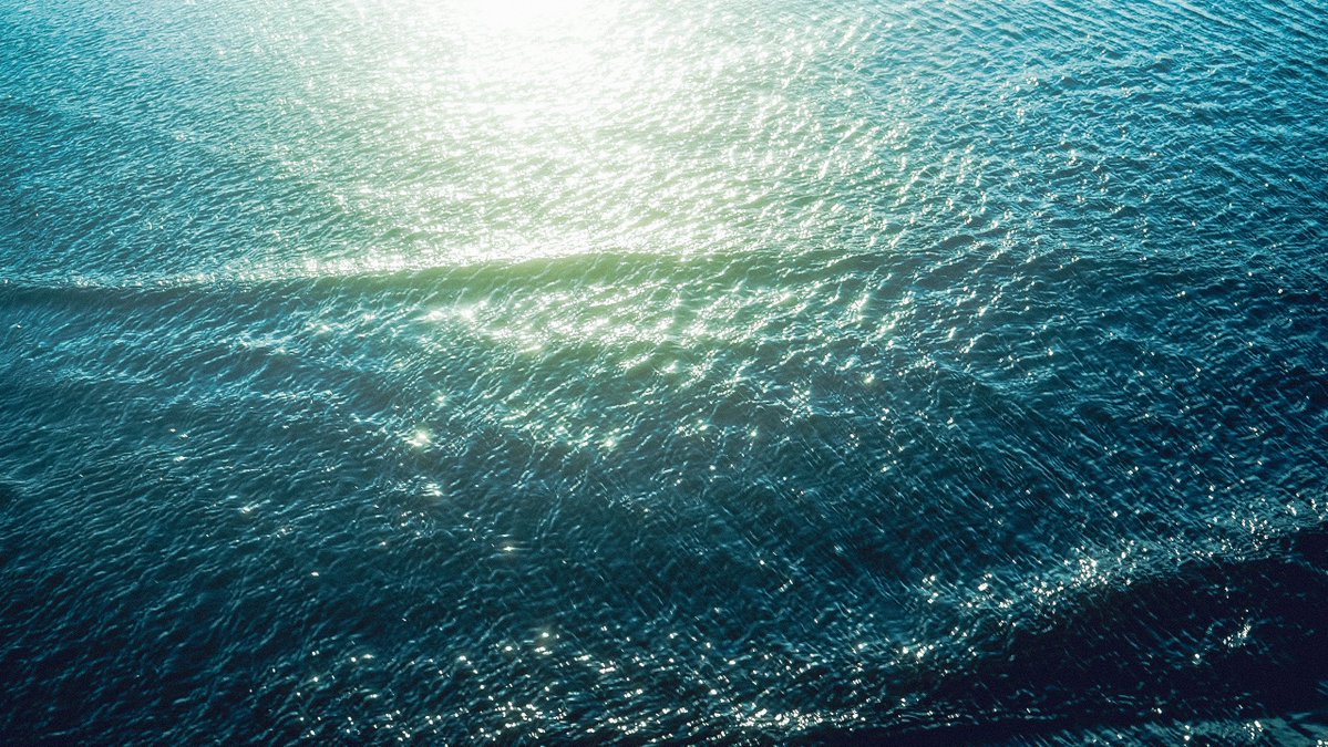 zzz_pi0's tweet image. 海と光とあおがすき