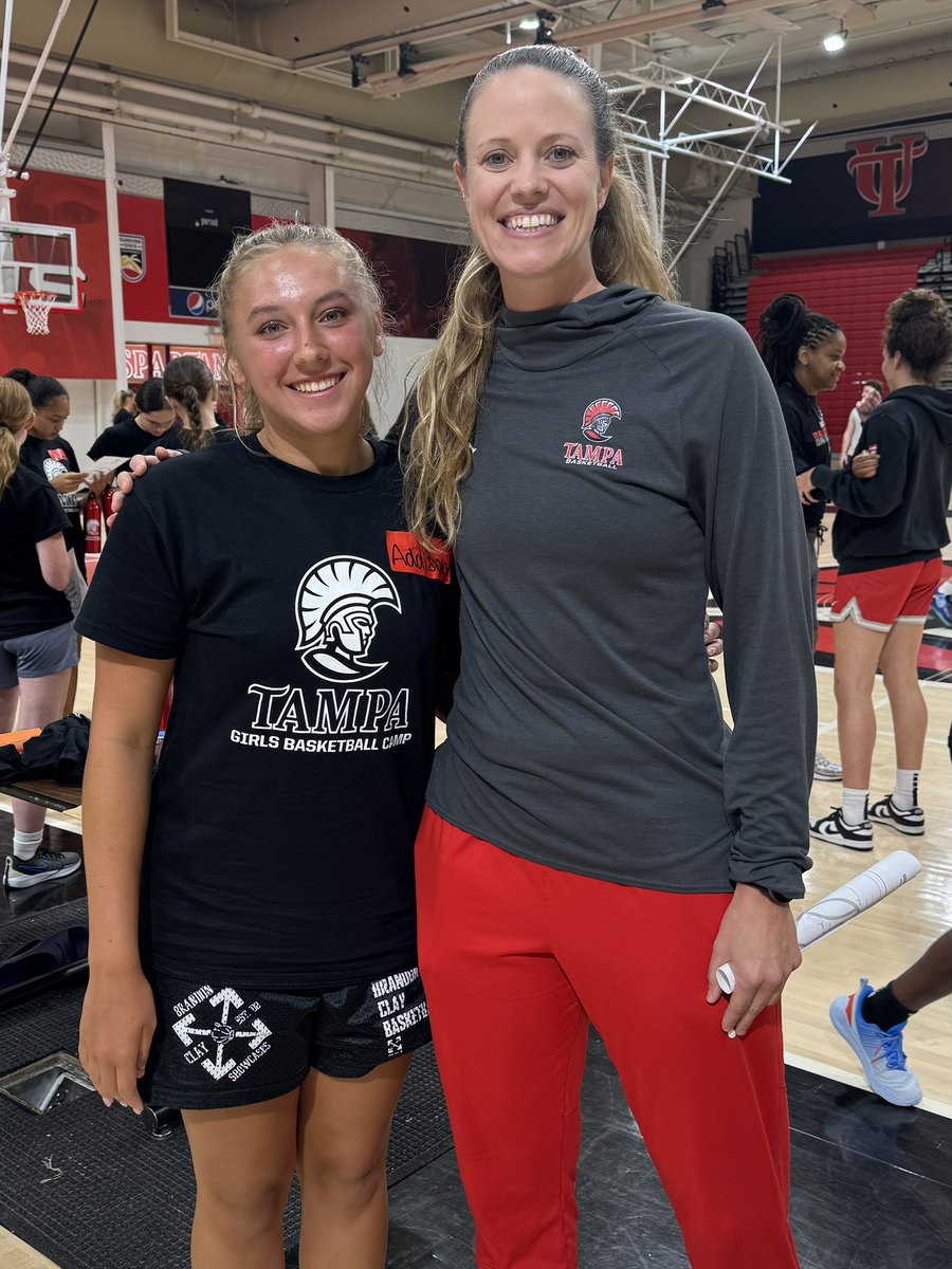 addisonblum2029's tweet image. Had a great camp at @UTampaWBB this weekend winning 3 pt shootout and 3v3. Thanks Coach Jessee and @Coach_CMitryk for a great 3 days, I very much enjoyed campus and the facilities. Looking forward to attending a game later this year! 
@WVThunderUAA @HHHuskiesGBB