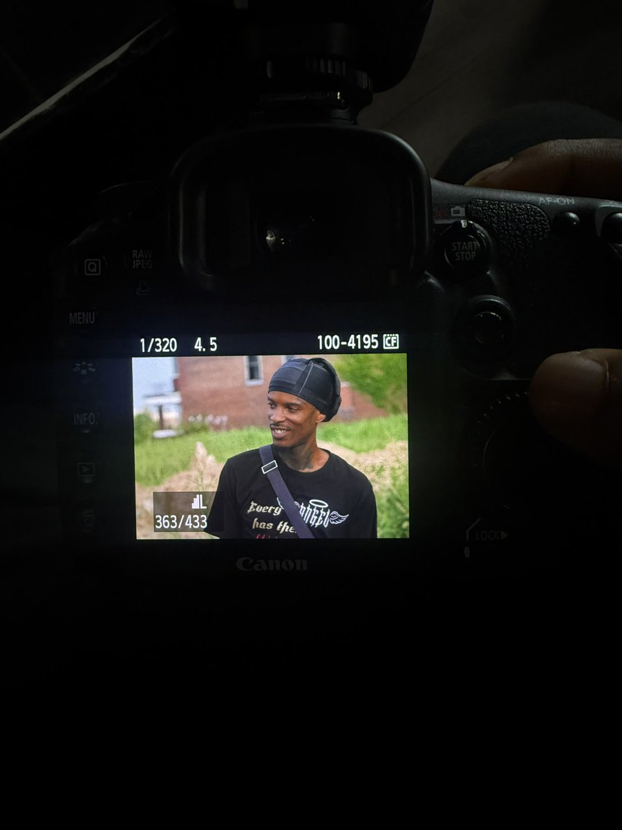 ImOnlyKD's tweet image. Outside