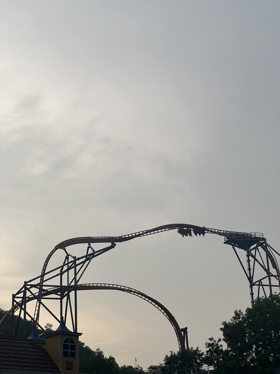 Fazcoasters's tweet image. The Great New England escape was a major success! Over 15 new credits obtained and all major coasters were operational, no bad weather at all! 

Top 5:

Wicked Cyclone 
Superman
Boulder Dash
Dark Knight
Comet

Watch the whole trip on my YouTube Channel linked below!