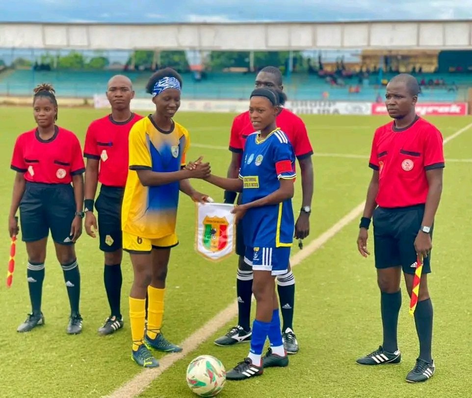 ldinatale14's tweet photo. Tournoi International Féminin West Africa 
Patriacia umu sierra leone 0 vs As Momo Mali 3 https://t.co/4QnjSKJeYV