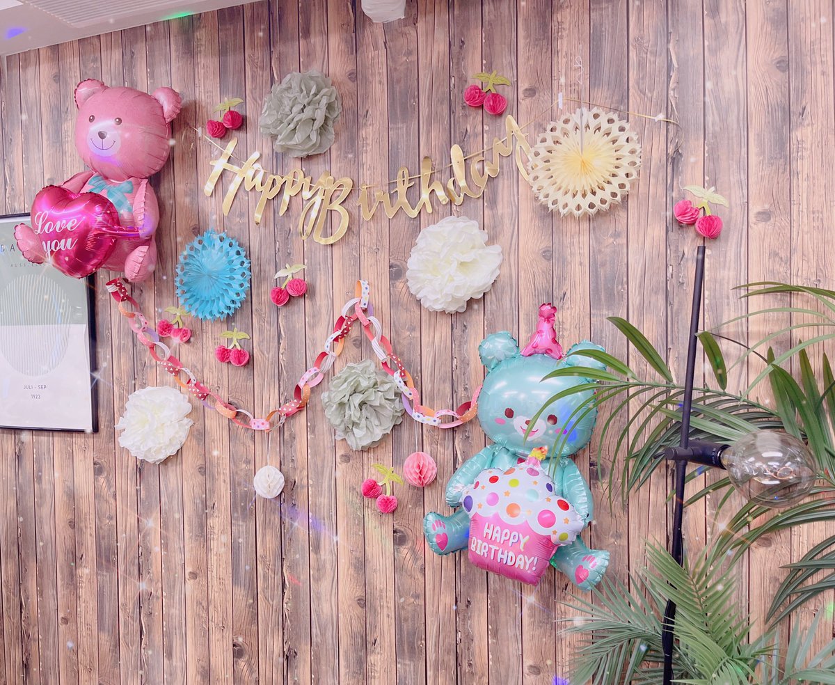 mer23_23's tweet image. そして昨日はイベントアフター&のりちゃんとちみちゃんのお誕生日会に参加させていただきましたっ✨企画力と実行力とじょ〜かのみなさんの愛と熱意に感動しっぱなしのいちにちでした…!ありがとうございました😭❤️