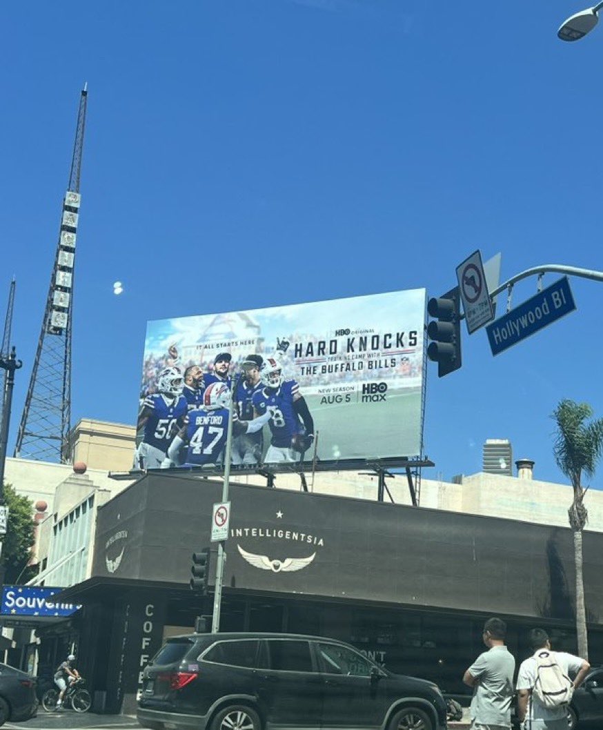 BuffOriginStory's tweet image. Look who made it to Hollywood
