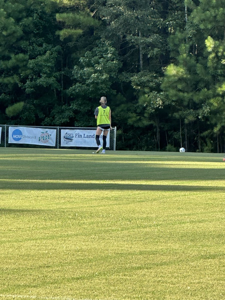 Grateful to spend the weekend at the <a href="/USCBSoccer/">USCB Soccer</a> ID camp! Thanks for the invite <a href="/Coach_GB/">Gary Boughton</a> and staff and for the competitive sessions even in the heat!
<a href="/tophatGAnavy08/">TopHat Navy 07/08 • Girls Academy</a> 
<a href="/NTH_Tophat/">NTH Tophat</a> 
<a href="/ImCollegeSoccer/">College Soccer Truth ™</a> 
<a href="/scoutingzone/">ScoutingZone®</a> 
<a href="/GAcademyLeague/">Girls Academy</a> 
<a href="/GALSoutheast/">Girls Academy Southeast</a> 
<a href="/TheSoccerWire/">SoccerWire</a> 
<a href="/PrepSoccer/">Prep Soccer ⚽️</a>
