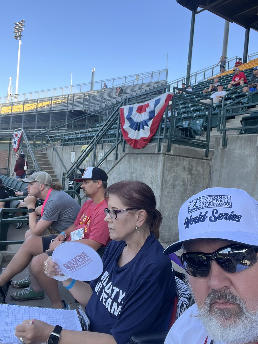 TBMccutchen's tweet image. Final game of @NBCWorldSeries Baseball ‘Round the ⏰! Sleep deprived, sweaty, heart full b/c we have watched tons of good baseball with good friends. Going  live on Insta in about 2 hours-when we have completed the challenge! @EPro04 @CurvedBrim @Amma0121 @StadiumJourney