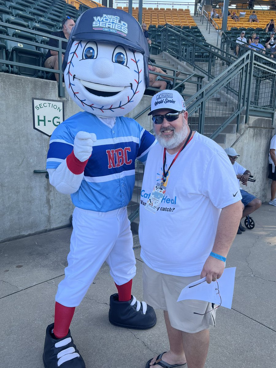 TBMccutchen's tweet image. Final game of @NBCWorldSeries Baseball ‘Round the ⏰! Sleep deprived, sweaty, heart full b/c we have watched tons of good baseball with good friends. Going  live on Insta in about 2 hours-when we have completed the challenge! @EPro04 @CurvedBrim @Amma0121 @StadiumJourney