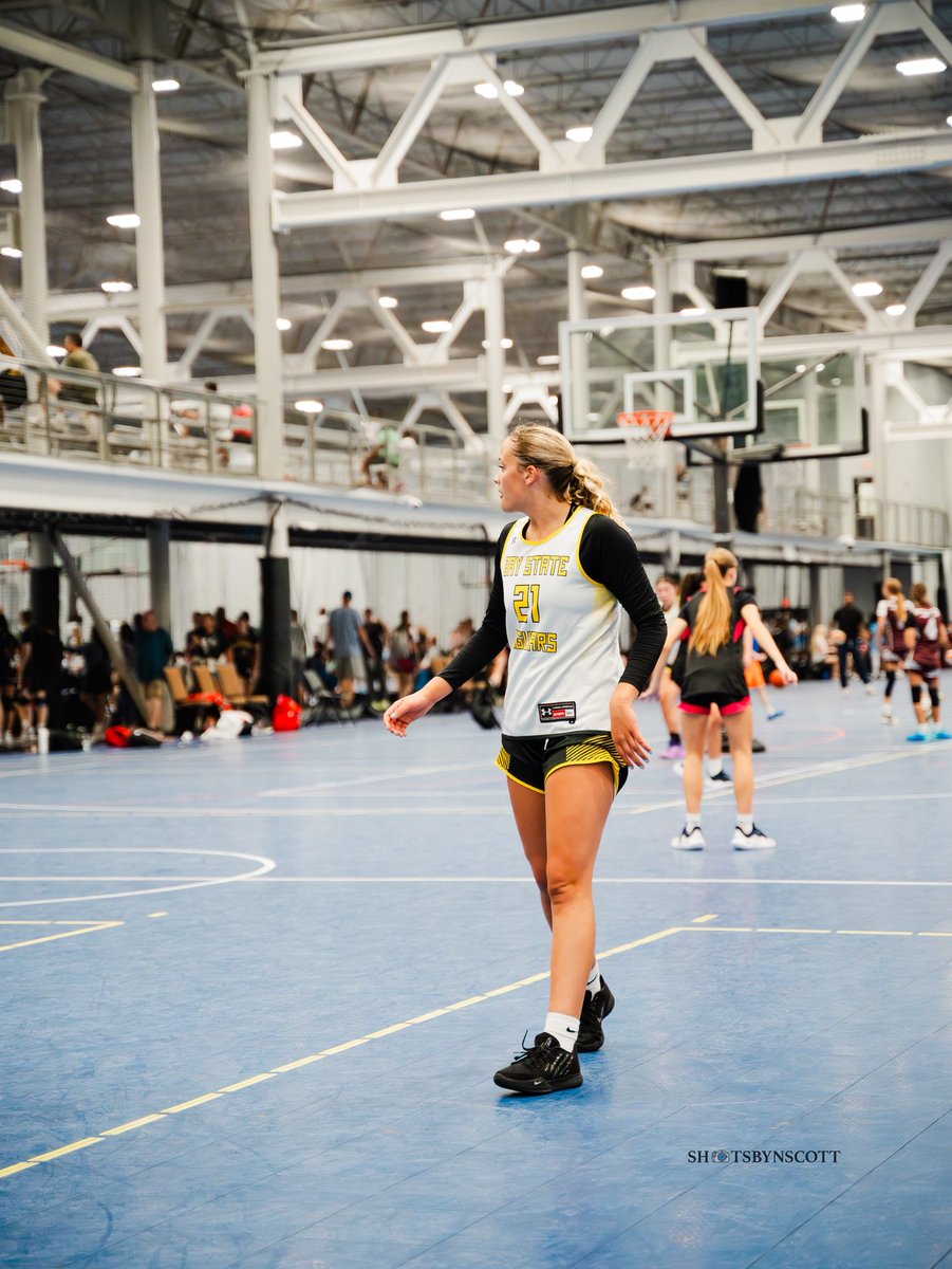EmmaJohnson216's tweet image. Some pictures from Spooky Nook!! @CoachTyMosley @BayStateJags