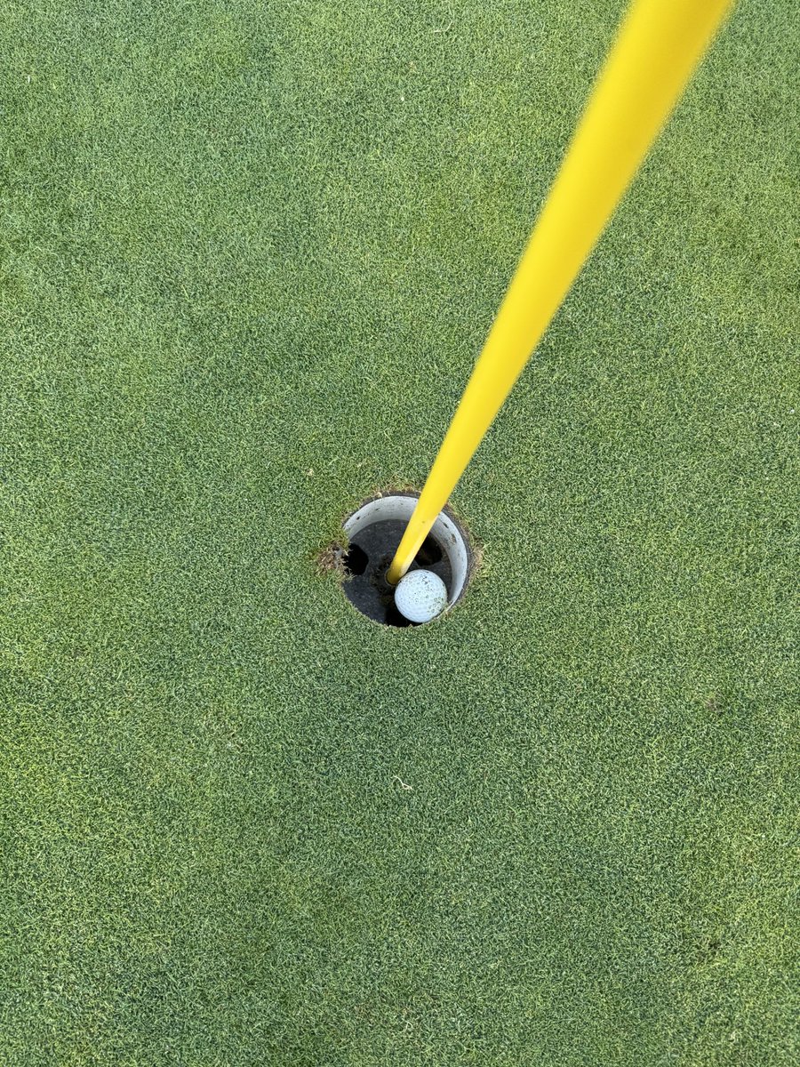 I look like a bag of milk but just joined the ace club. Hole 14 little mountain. #uno