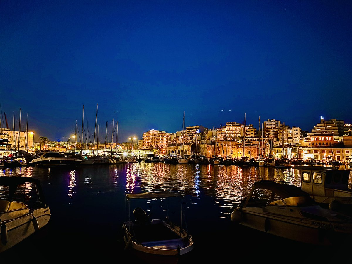 世界中で一番の夜は
12時すぎのCrete Island in Greece*:.:♬

TMの聖地に来たよー😭😭😭♡
あーもうどうしよう…すっごく幸せ
昔の自分、頑張ってきてよかったね
#ElectricProphet