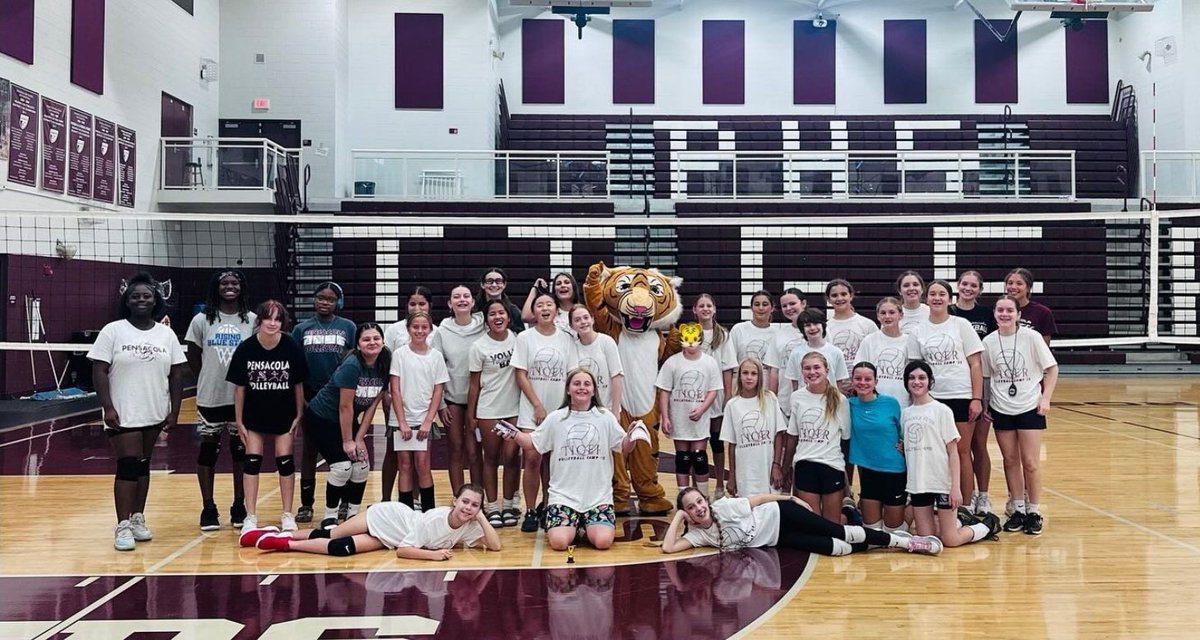 PHS host volleyball camp for elemementary/MS students. Fun helping others. Varsity tryouts tomorrow hope I make the cut 🏐🎉