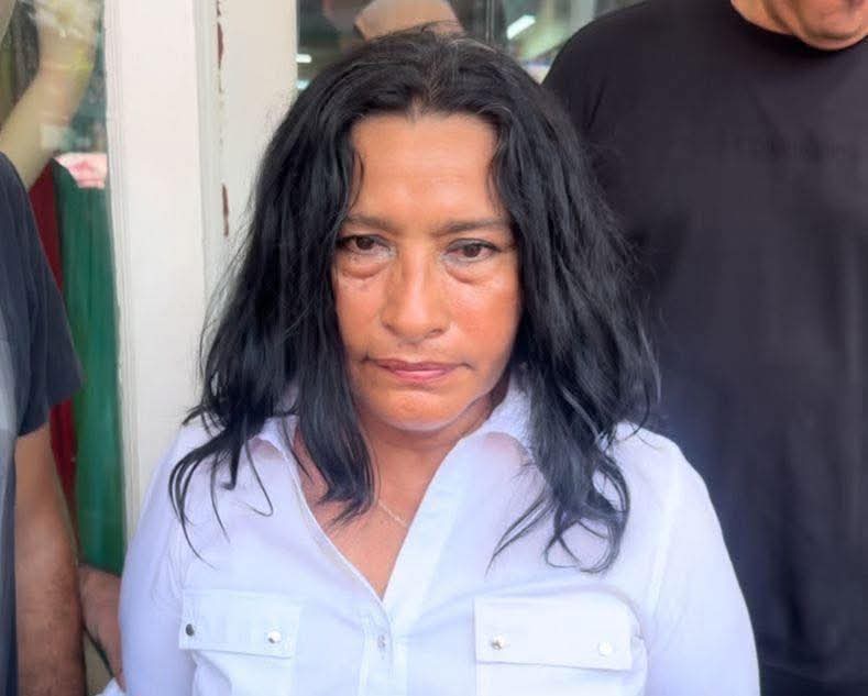 El Sol de Guerrero (@elsoldeguerrero) on Twitter photo Ante la negativa de reparar calles, acapulqueños van hacerlo, lo malo que <a href="/AbelinaLopezR/">Abelina López Rodríguez</a> se va a clavar el dinero para ese rubro, lo más seguro, vecinos de la colonia La Laja ya empezaron, que tristeza qué tengas un <a href="/AcapulcoGob/">Gobierno de Acapulco</a> que no ayuda al pueblo. <a href="/Claudiashein/">Claudia Sheinbaum Pardo</a> Ante la negativa de reparar calles, acapulqueños van hacerlo, lo malo que <a href="/AbelinaLopezR/">Abelina López Rodríguez</a> se va a clavar el dinero para ese rubro, lo más seguro, vecinos de la colonia La Laja ya empezaron, que tristeza qué tengas un <a href="/AcapulcoGob/">Gobierno de Acapulco</a> que no ayuda al pueblo. <a href="/Claudiashein/">Claudia Sheinbaum Pardo</a>
