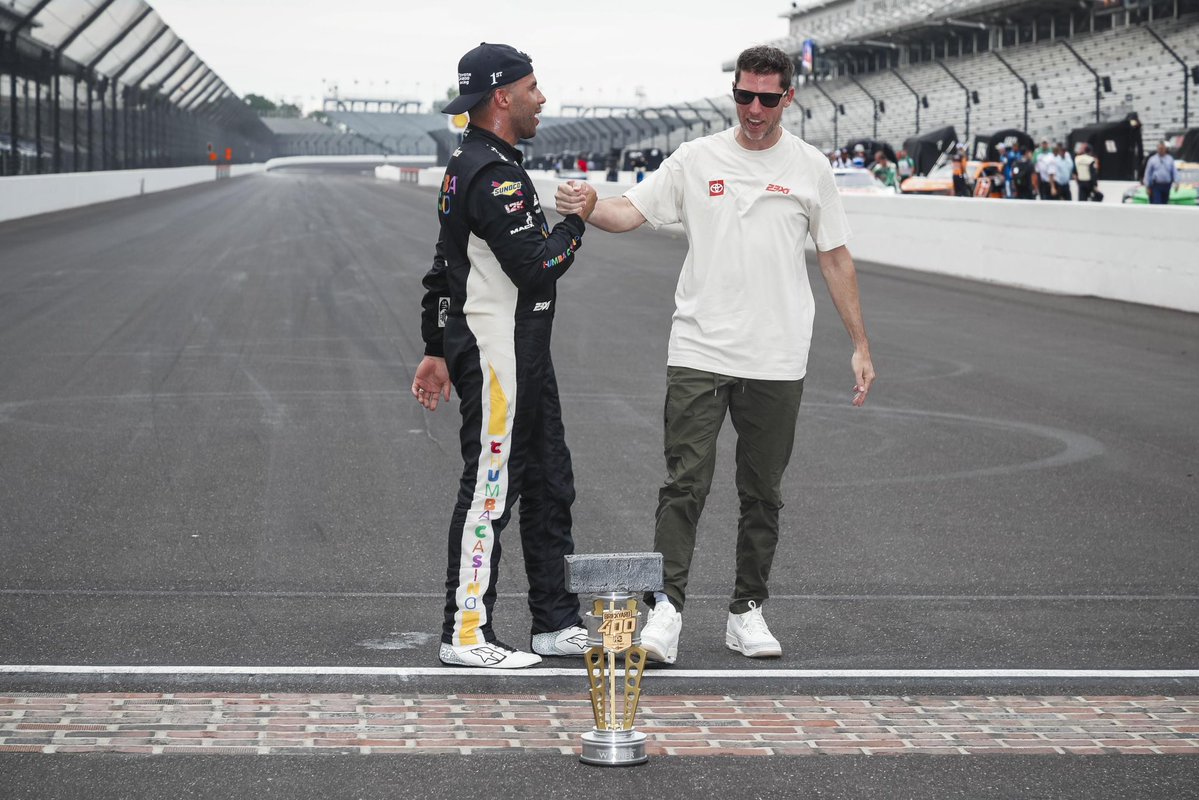Shady Rays (@shadyrays) on Twitter photo Perfect ending to our weekend in Indy with a trip to Victory Lane! 🏆
Congrats on the Brickyard 400 W, <a href="/BubbaWallace/">Bubba Wallace</a>! Perfect ending to our weekend in Indy with a trip to Victory Lane! 🏆
Congrats on the Brickyard 400 W, <a href="/BubbaWallace/">Bubba Wallace</a>!
