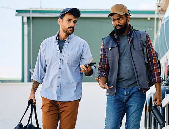 Land_Line_Mag's tweet image. The OOIDA Foundation’s report explains the real reasons #trucking continues to attract new drivers only to spit them out the other end. Large carriers often report turnover rates of 90% or higher. 
landline.media/magazine/ooida…