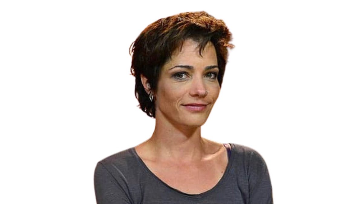 cyberbrotherr's tweet image. Mila @milarvss está no paredão pelos votos da casa!
