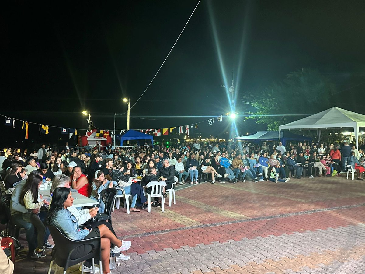 armada_ecuador's tweet image. #Galápagos || El sábado 26 de julio, la Base Naval de San Cristóbal fue el escenario del emocionante Bingo Bailable en conmemoración de los 84 años del Combate Naval de Jambelí.
Una noche inolvidable llena de alegría, premios, música y unión entre la comunidad galapagueña y la…