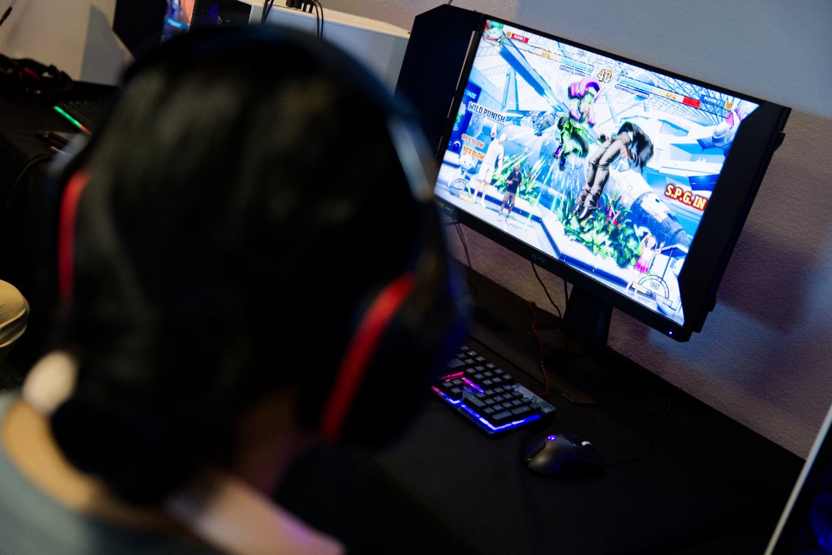 ThePhantomnaut's tweet image. Last week, the @CAStateFair held multiple fighting game tournaments as part of their Bear Cup. Took photos for it!

Full Album: flic.kr/s/aHBqjCo1GL