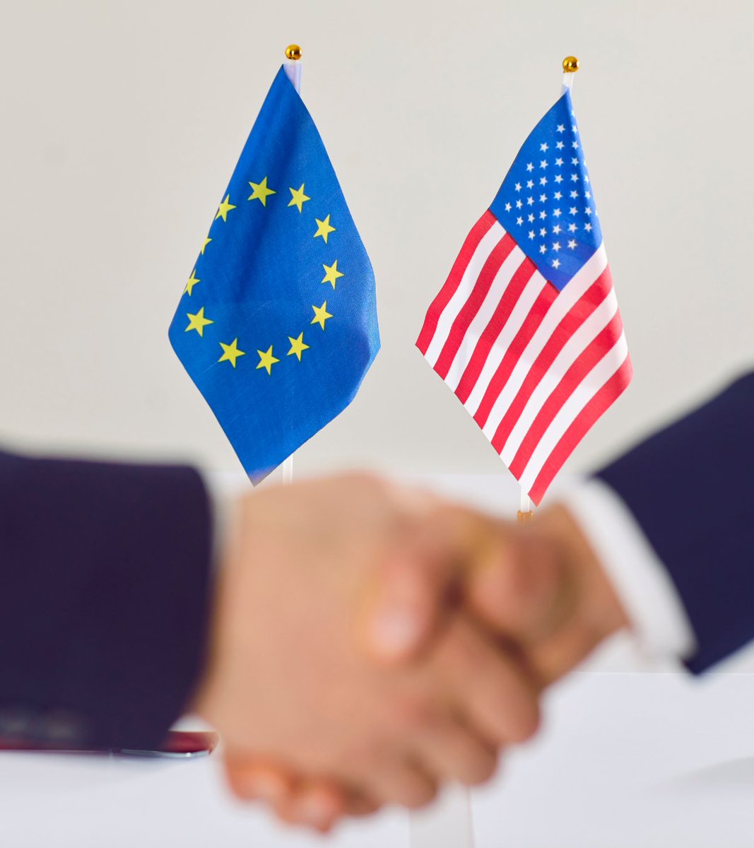 CryptoCoinShow's tweet image. 🚨The US and EU have signed a new tariff deal just before the August 1 deadline, easing tensions of a trade war.
The EU will now face a 15% tariff on exports instead of 30% and has agreed to buy more US energy and military hardware to settle the issue.
Trump confirmed that the…