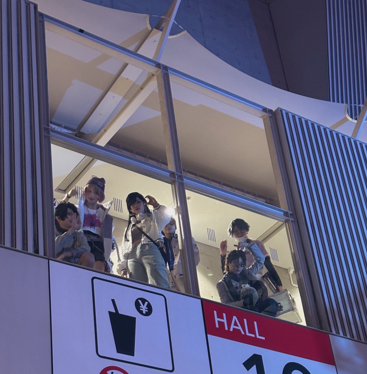 Mayhare_V's tweet image. 私もオフイベIJL追加で載せます。こいつほんとに戦隊衣装しか撮ってねぇな。