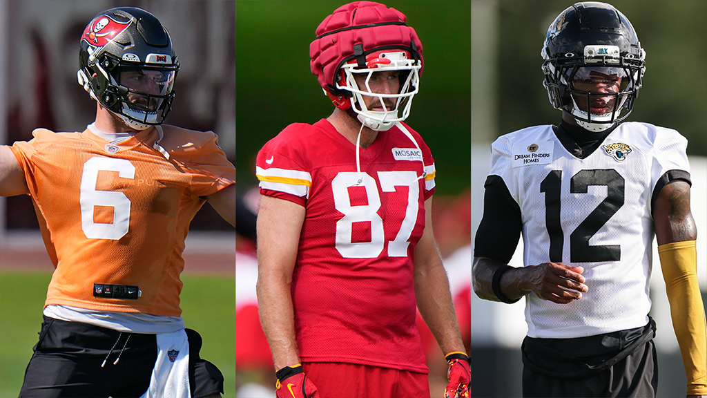 AroundTheNFL's tweet image. Back Together Weekend: Highlights, buzz from Sunday's NFL training camps (via @TheNickShook)
nfl.com/news/back-toge…
