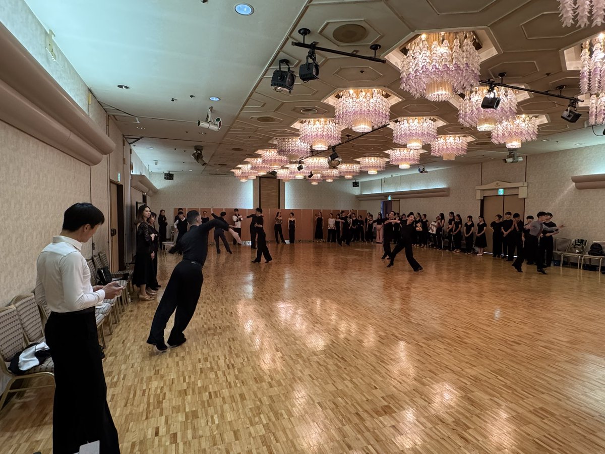 JdsfPr's tweet image. 岡田コーチによる音楽の捉え方と、治面地コーチによるクカラッチャの講習（ミニワークショップ） #JDSF #強化合宿