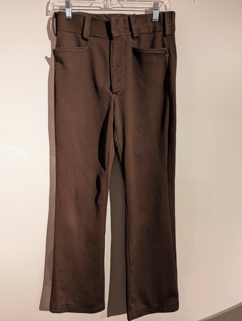 tupacminecraft's tweet image. i found these 70s bootcut trousers in an old farmhouse and they look spiffy but clearly theyve seen better days! but one overnight soak in a tub of industrial vinegar/a few washing machine cycles later and you wouldnt be able to tell that theyve been lying in ruins for 40+ years