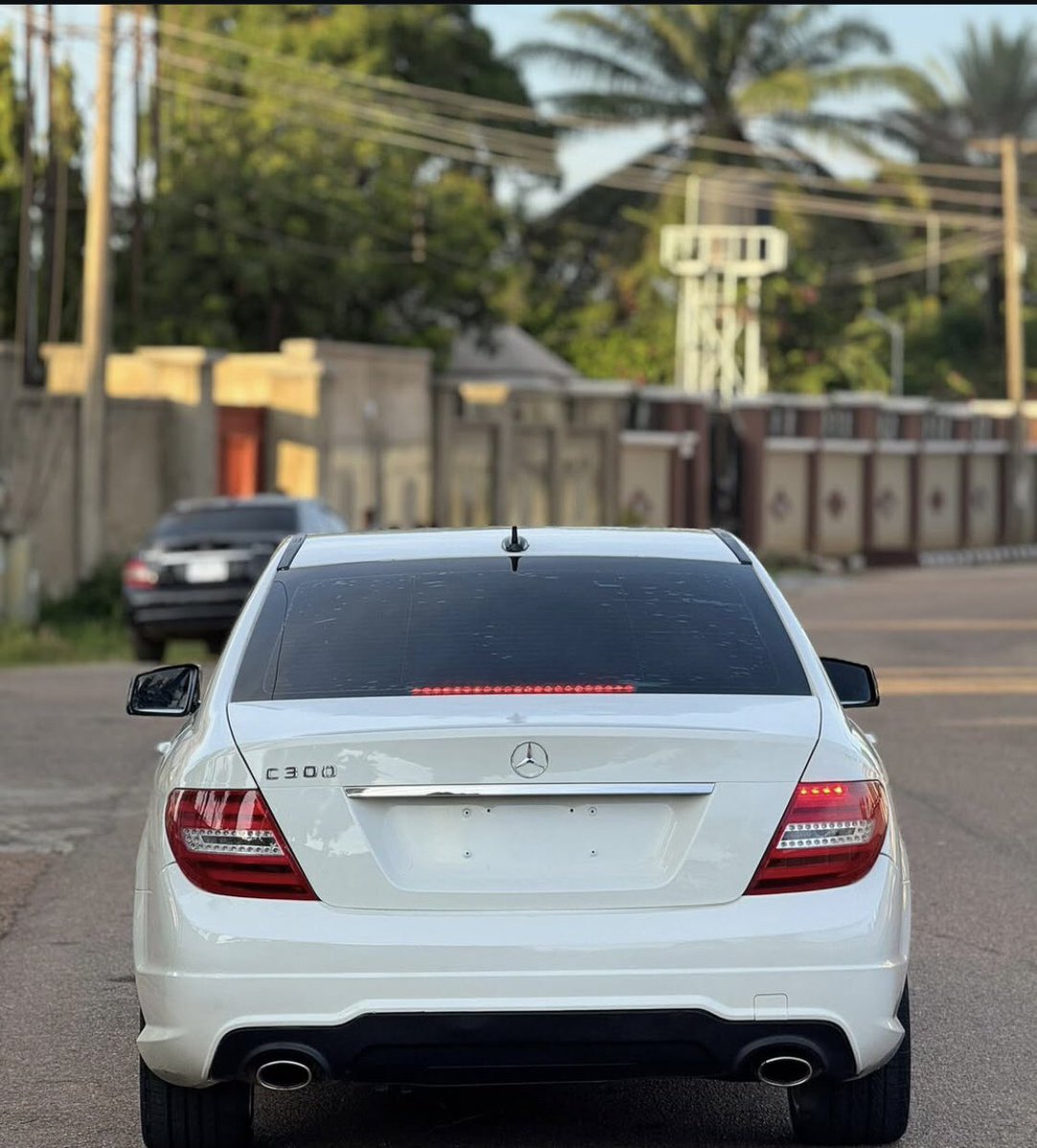Automall_ng's tweet image. Extremely clean Mercedes Benz C3000
2008 model upgraded to 2014
Price:8.5m
Duty: paid
Location: Kaduna
@abujastreets @__yellows Retweet pls