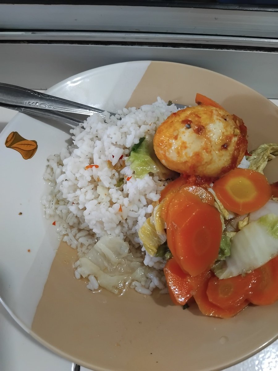 YosAditya61's tweet image. Mari maksi kawan..🙏🍜🍵👍