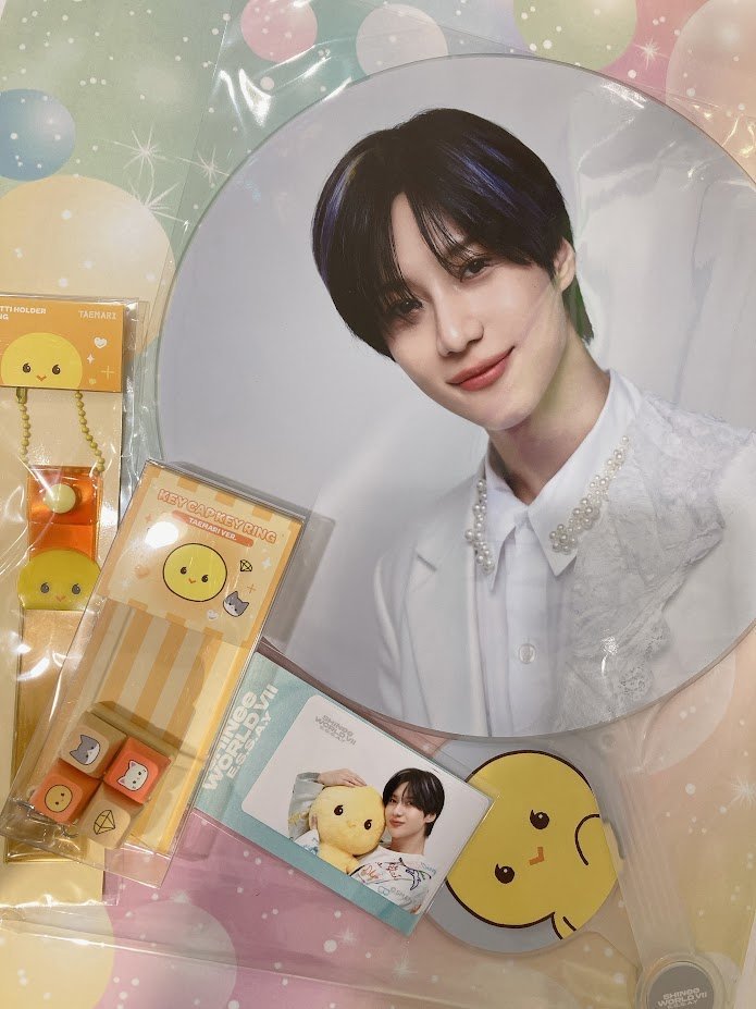 animateIS's tweet image. ✨#SHINee 商品情報✨

SHINeeさんの
WORLD Ⅶ [E.S.S.A.Y] MD
絶賛販売中です！

皆様のご来店お待ちしております♪
#샤이니 #SHINeeWORLDVII_ESSAY  #アニメイトインポートショップ池袋