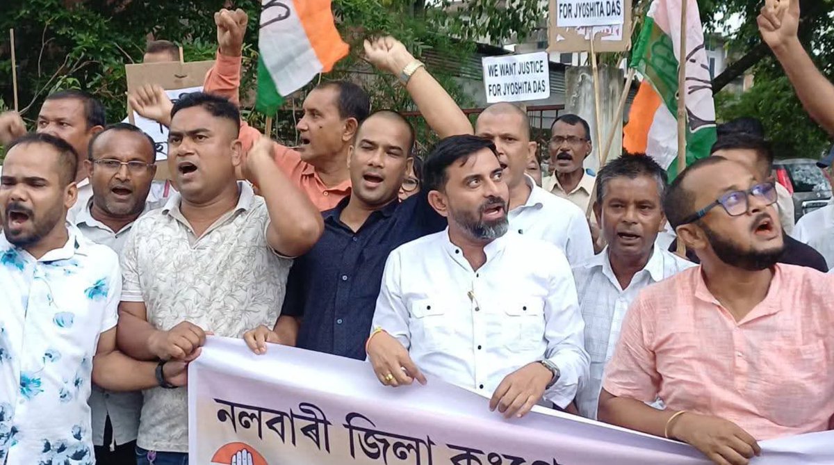 INCAssam's tweet image. Nalbari District Congress staged a strong protest demanding justice for Jyoshita Das and a CBI probe into the PWD scam her tragic death exposes deep rot in BJP’s corrupt rule.
#JusticeForJyoshita
📍Nalbari