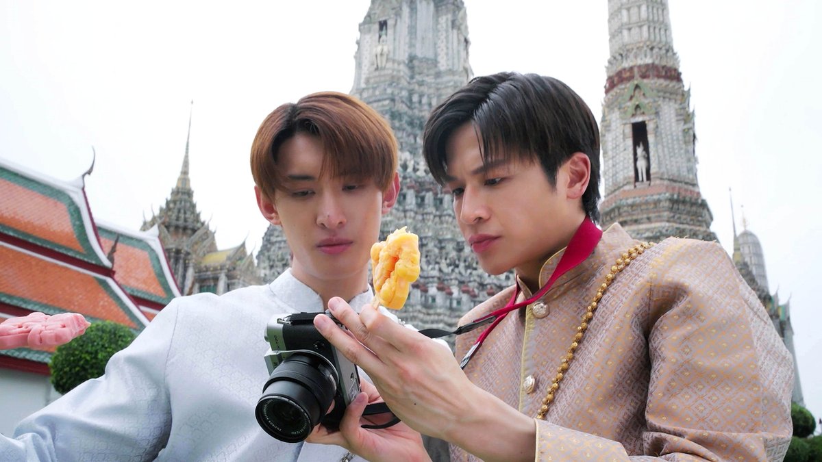 Twentyfournew's tweet image. เดทแรก!! “มาร์ช” ควง “โคจิ” แต่งชุดไทยเข้าวัด อวดลุคใหม่สุดหล่อ กรี๊ดรอได้เลย
#DatingGameTheSeries #DatingGameเดทเกมนี้ต้องได้ใจนาย #MarchChutavuth #KojiMukai
เตรียมกรี๊ดรอเลย มาร์ช จุฑาวุฒิ ชวน โคจิ มุไค (Snow Man) ออกเดทแรก! แต่งชุดไทยเข้าวัด จัดเต็มความหล่อแบบไทย ใน “Dating…