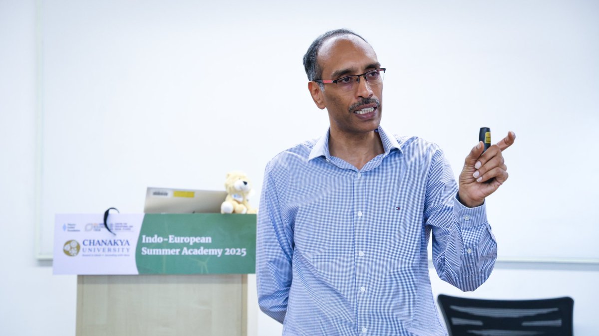 ChanakyaUni's tweet image. We had the privilege of hosting Dr. Manoj Gonuguntla (Team Lead, Shell Tech) for a lecture on “Managing the Fossil Fuel Dilemma.”

He shared key insights on decarbonisation, policy reform &amp;amp; the path to a sustainable, secure energy future. 

#EnergyTransition #Sustainability