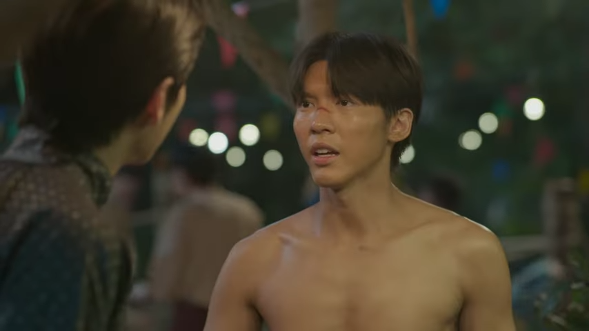Twentyfournew's tweet image. “อิน” ใจหาย “เกรท” จะต้องแต่งงานกับ “กระปุก”
#MemoirOfRati #GreatInn #เกรทอิน #grtsp #innsarin #aouboom #อู่บูม #aou_tnbknr #besevboom
หลังจากทำงานเป็นล่ามจนผลงานเป็นที่น่าพอใจ “รติ” (อิน สาริน) ก็ได้รับการแต่งตั้งให้เป็น “หลวงรติจารุพิตร” ทางด้าน “ธีรธรณ์” (เกรท สพล)…