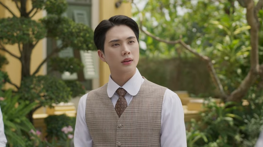 Twentyfournew's tweet image. “อิน” ใจหาย “เกรท” จะต้องแต่งงานกับ “กระปุก”
#MemoirOfRati #GreatInn #เกรทอิน #grtsp #innsarin #aouboom #อู่บูม #aou_tnbknr #besevboom
หลังจากทำงานเป็นล่ามจนผลงานเป็นที่น่าพอใจ “รติ” (อิน สาริน) ก็ได้รับการแต่งตั้งให้เป็น “หลวงรติจารุพิตร” ทางด้าน “ธีรธรณ์” (เกรท สพล)…