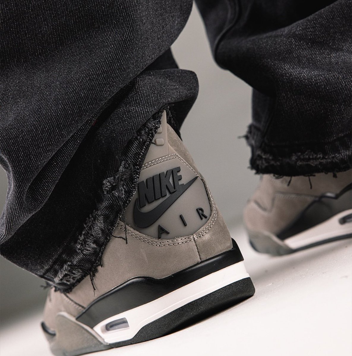 snipernick32's tweet image. 10-13 AVAILABLE NOW 

sniperkicks.com/products/air-j…